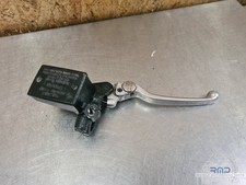 Maitre cylindre de frein avant