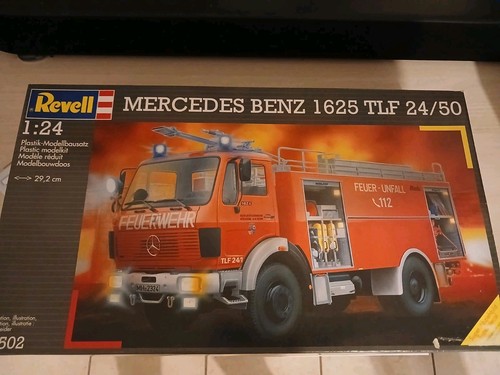 Maquette camion mercedes - maquette,
