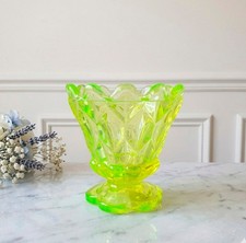 Vase vintage sur pied verre