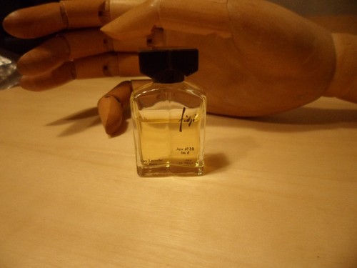 Miniature parfum fidji - ",