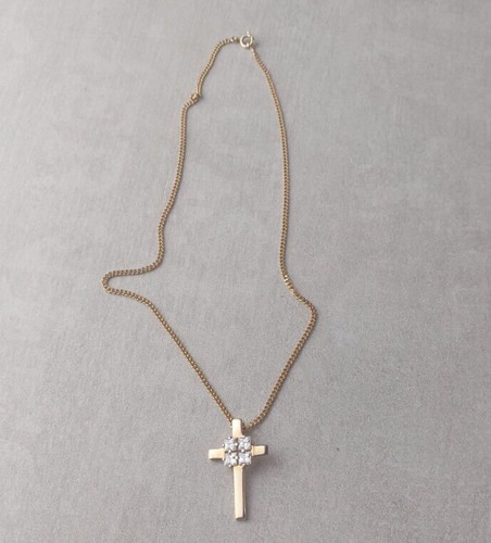 Ancien collier avec pendentif