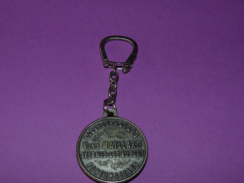 Porte cles 1960 1970 vins - porte-cles,