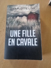 Une fille en cavale, Charlotte