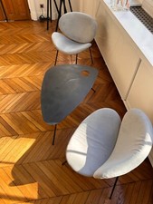 tres bel ensemble "table basse en acier & 2 fauteuils gris"