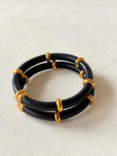 CHANEL Bracelet cuir et métal