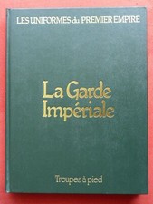 LES UNIFORMES DU PREMIER