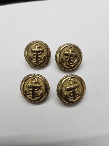 Lot quatre boutons métal - quatre,