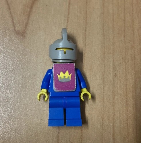 Lego vintage minifig - , cas081s
