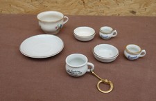 lot de petits pots de chambre