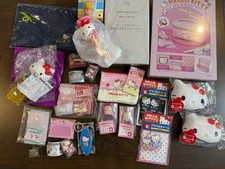 Sanrio Hello Kitty 22-Piece