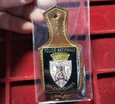 128 pucelle insigne - ~,