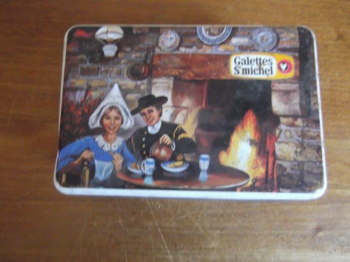 Ancienne boite tole - en,