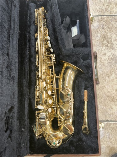 Rare gold monique saxophone - gold,