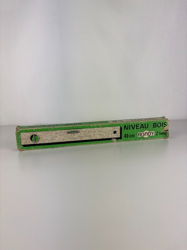 Ancien niveau bois - ancien, 2