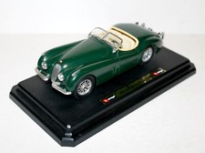 BURAGO 1/24 JAGUAR XK 120