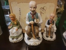 Set of 3 Porcelain Hand