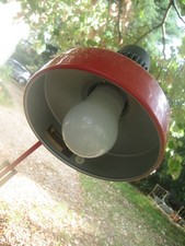 Lampe industrielle articulée