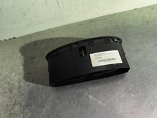 Aerateur tableau de bord RENAULT CLIO 3 PHASE 1 7701208584