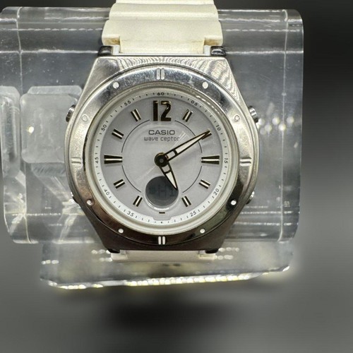 Montre solaire radiocommandée