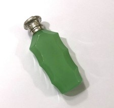 ancien flacon à sel en