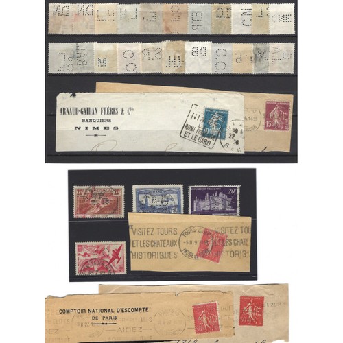 Lot timbres perforés de - de,