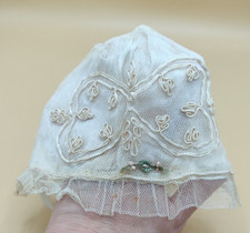 Lot 4 anciens bonnets de poupée bébé coiffe linge