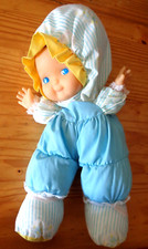 RB/ PELUCHE POUPEE VINTAGE CHIFFON BLEU BLANC JAUNE FLEUR TETE PLASTIQUE  TBE