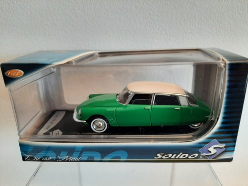Voiture citroën 1956 - voiture, ds