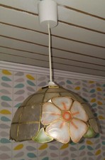 Suspension lustre luminaire vintage années 1970 en nacre avec grosses fleurs