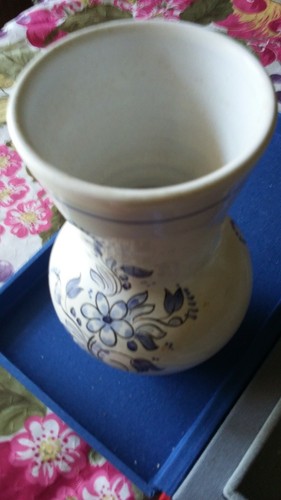 Petit vase de - haut, en