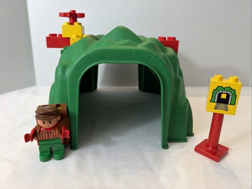 Lego duplo train tunnel - lego,
