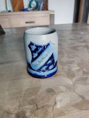 Saisir ancienne chope en - ancienne,
