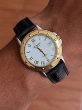 Rare montre à quartz Raymond