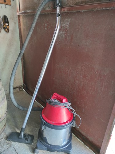 Aspirateur eau poussière - aspirateur, et