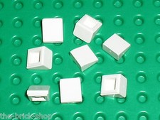 LEGO white Slope Brick ref