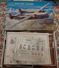 Heller 80374 Avion à