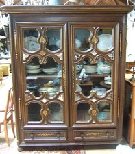 ARMOIRE VITRINE LORRAINE XVIIIè CHENE TEINTE FAUX BOIS STYLE LOUIS XIII