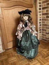 poupée ancienne porcelaine 70