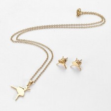 PARURE DORE BOUCLES PUCES et COLLIER DANSEUSE ACIER INOXYDABLE HYPOALLERGENIQUE