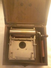 ancienne machine a roULER  les cigarettes lemaire