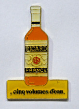 Pin's ALCOOL RICARD ANIS ANISETTE 5 VOLUMES D'EAU