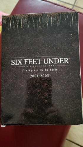 Dvd six feet under - feet,