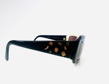 Lunette de soleil adaptée vue