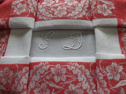 Serviettes table mono - table,,