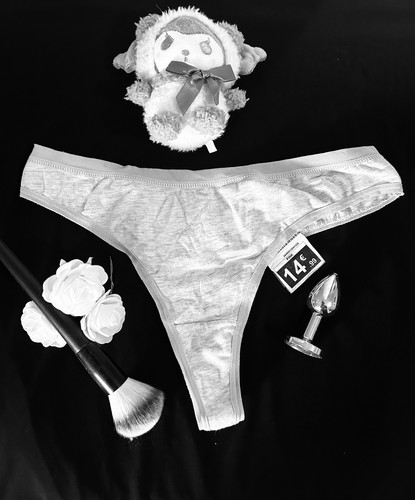 String femme spéciale - string,