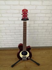 Guitare PIGNOSE PGG-200CA avec
