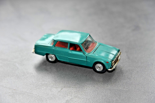 Miniature auto polistoys alfa - polistoys,