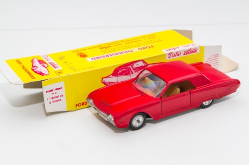 Dalia solido ford thunderbird - dalia,