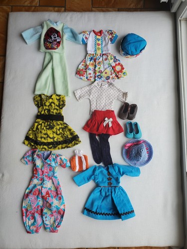 Lot vêtements poupée corolle - vêtements,