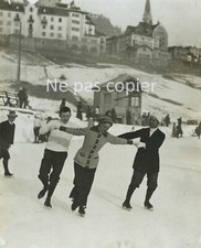 SAINT MORITZ vers 1920 patins à glace sports d'hiver Alpes SUISSE
